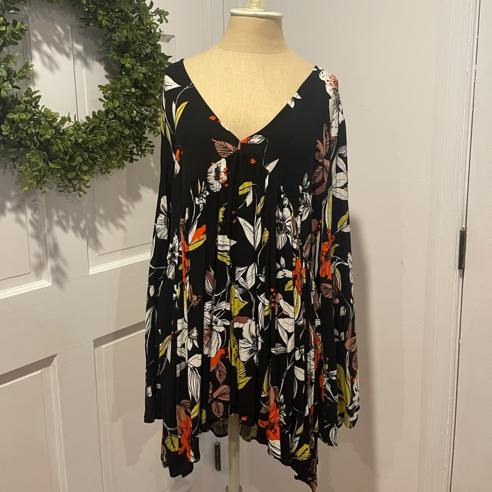 Free people tunic dress black in size large